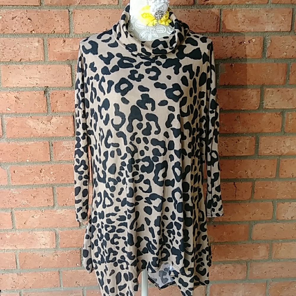 XL forever 21 leopard top